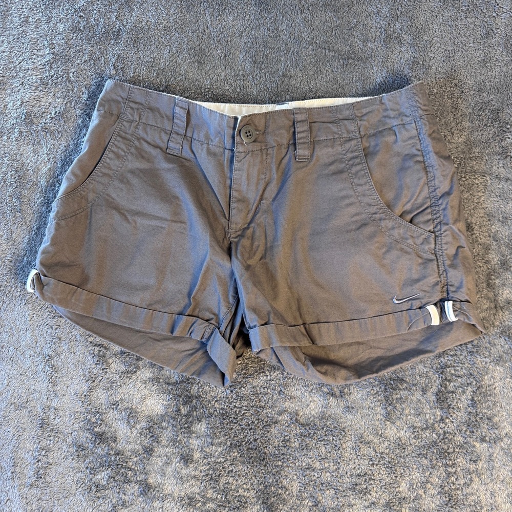 Nike The Athletic Dept‎ Women 6 Shorts Gray Chino Cuffed Twill Outdoor Gorpcore